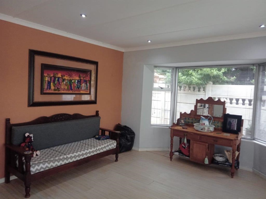 3 Bedroom Property for Sale in Wavecrest Eastern Cape